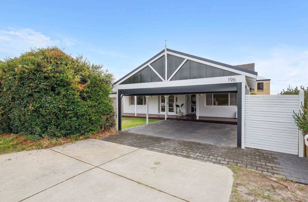 196 Corinthian Road East, Riverton WA, Riverton - Image 1
