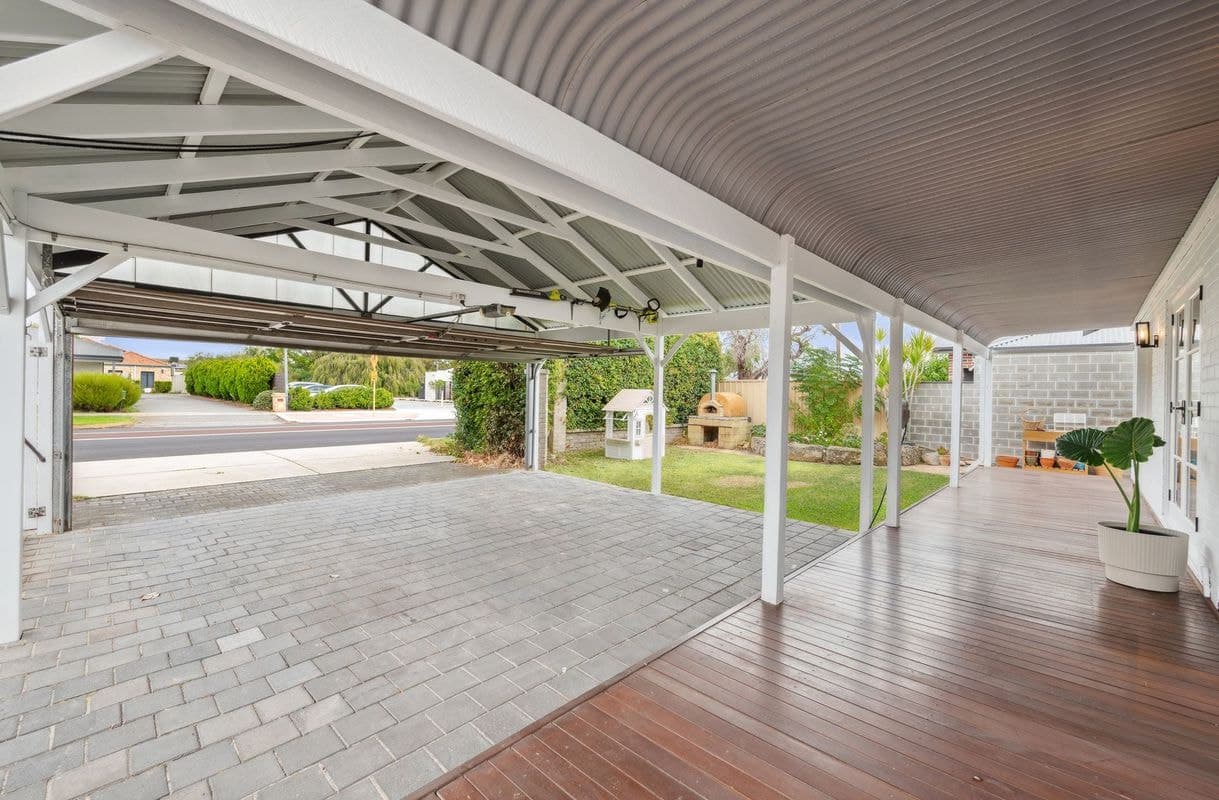 196 Corinthian Road East, Riverton WA, Riverton - Thumbnail 2