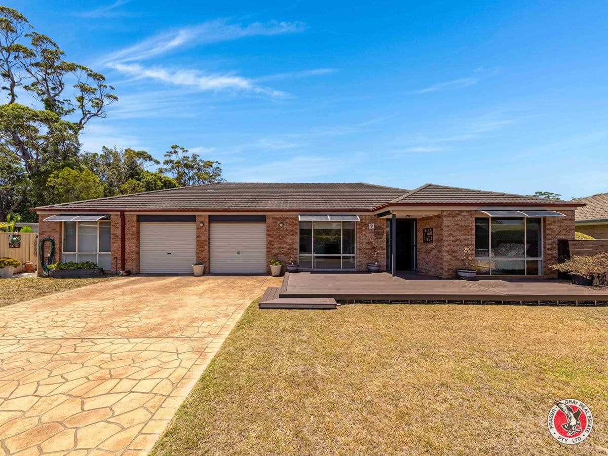 9 Woolabar Drive, Broulee, Broulee - Image 1