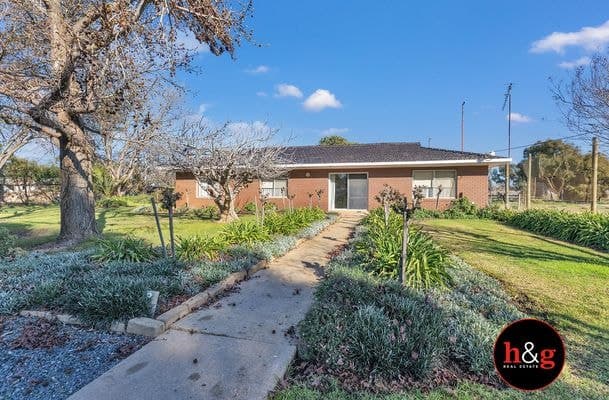 18 Lloyd Street, Kyabram, Kyabram - Thumbnail 2