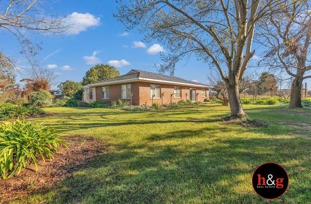 18 Lloyd Street, Kyabram, Kyabram - Thumbnail 3