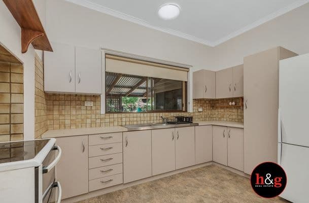18 Lake Road, Kyabram, Kyabram - Thumbnail 3