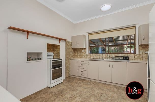 18 Lake Road, Kyabram, Kyabram - Thumbnail 4