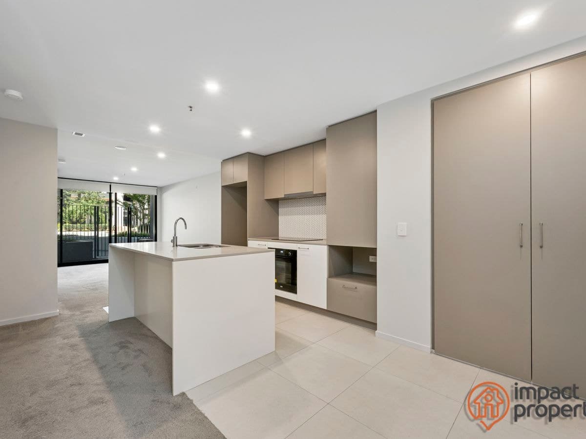 G11 / 38 Oakden Street, Greenway, Greenway - Thumbnail 3