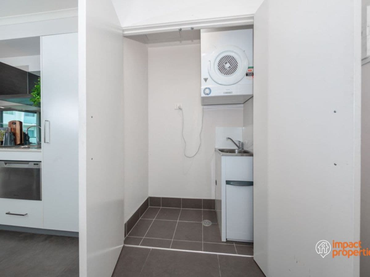 52 / 58 Cowlishaw St , Greenway, Greenway - Thumbnail 8