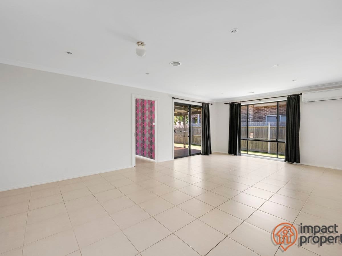 19 Patrick White Circuit, Franklin, Franklin - Thumbnail 4