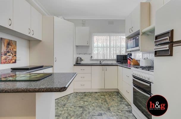 6 McEwen Road, Kyabram, Kyabram - Thumbnail 2