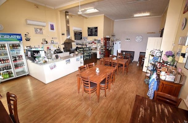 Jen's Fine Food & Coffee, Jen'S Fine Food & Coffee - Thumbnail 2