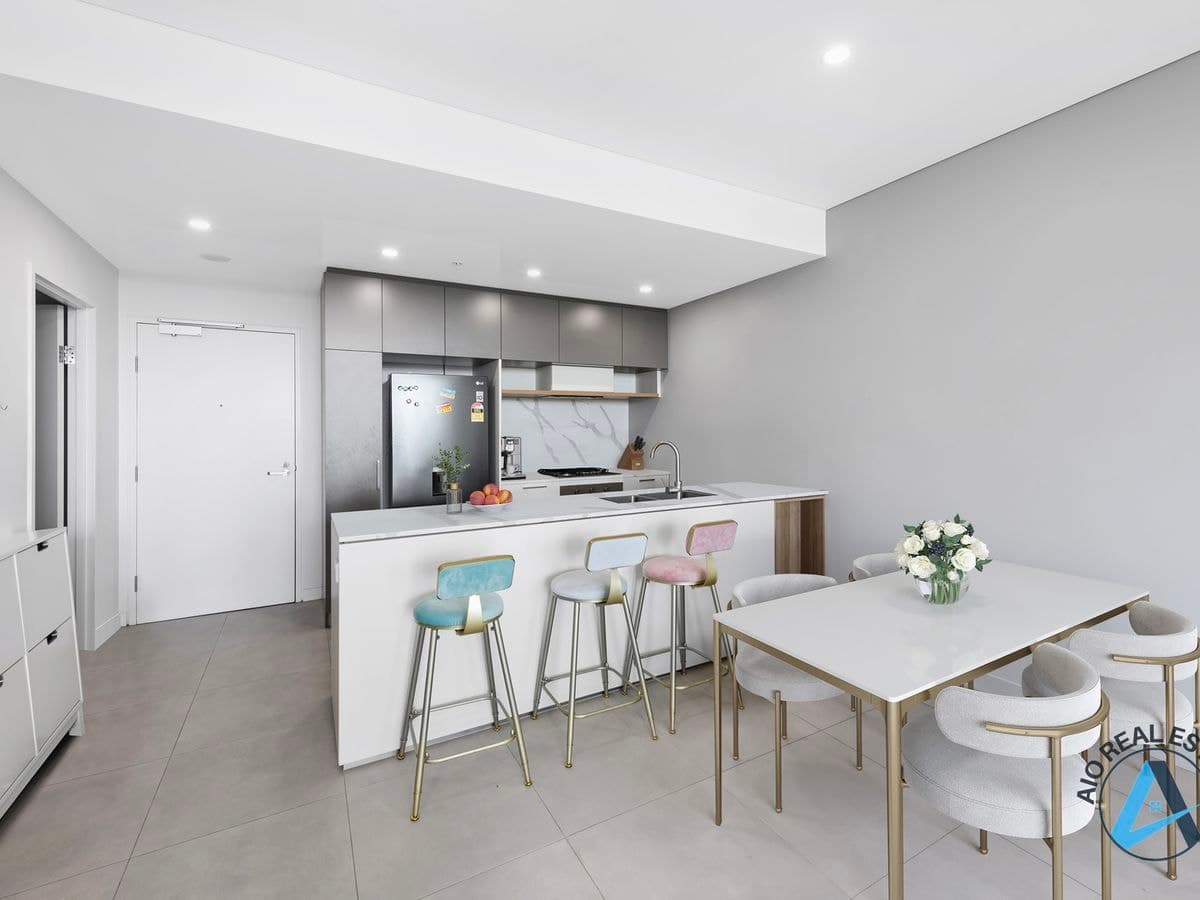 605 / 28A Northumberland Road, Auburn, A... - Thumbnail 3