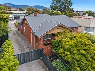 11 Salier Crescent, MOUNT STUART TAS, Mount Stuart - Image 1