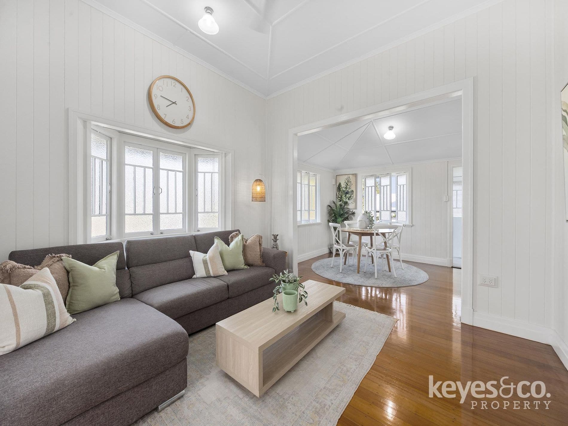 Charming Renovated Queenslander on a Corner Block!, 106 Tenth Avenue - Image 1