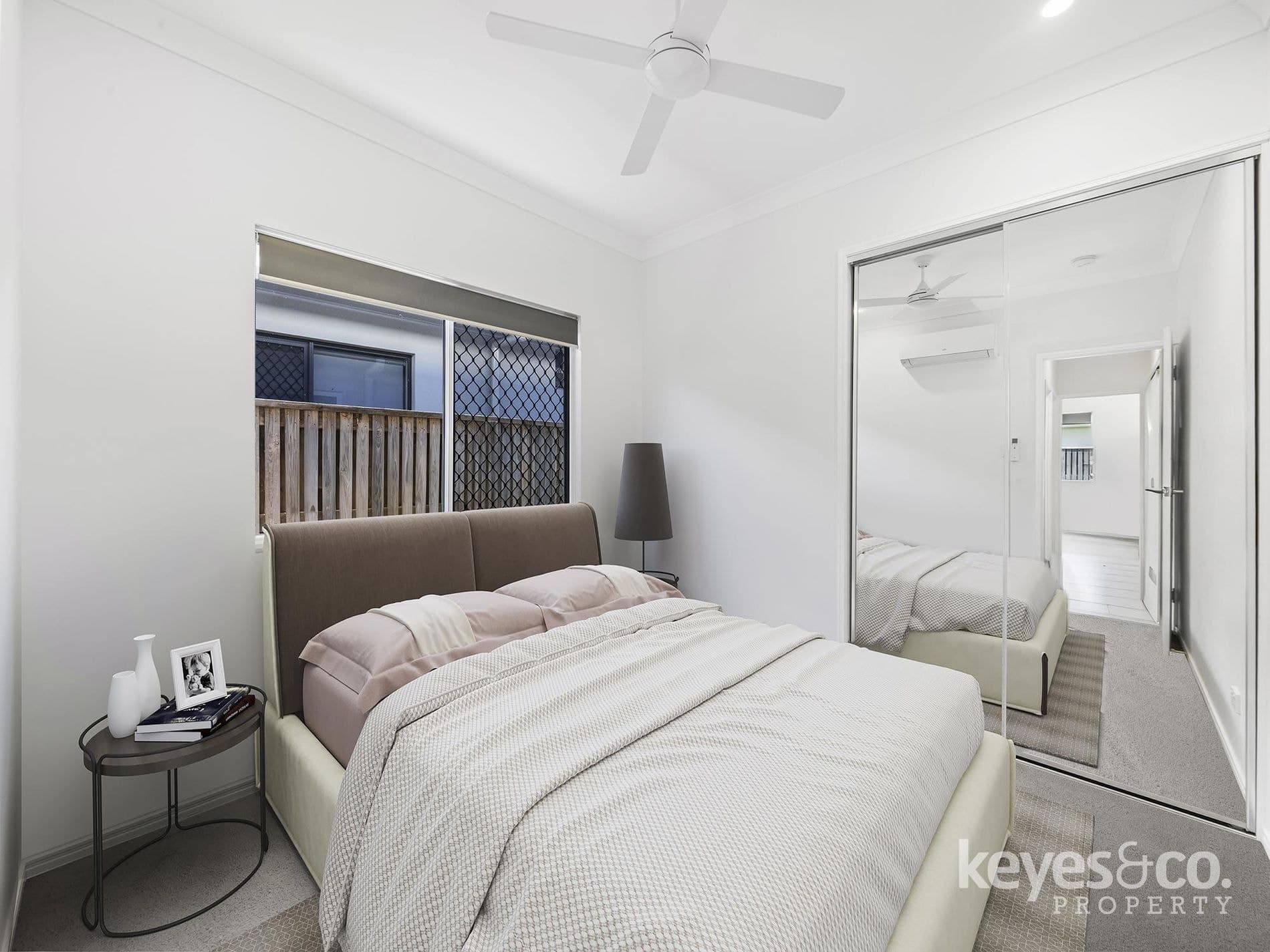 Modern Living, Exceptional convenience, 20 Colvin Street - Thumbnail 5