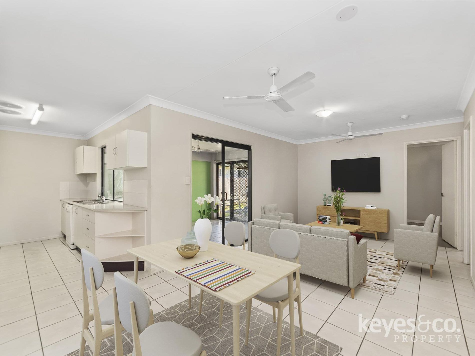 Quiet Court Living with Immediate Returns, 4 Lark Court - Thumbnail 2