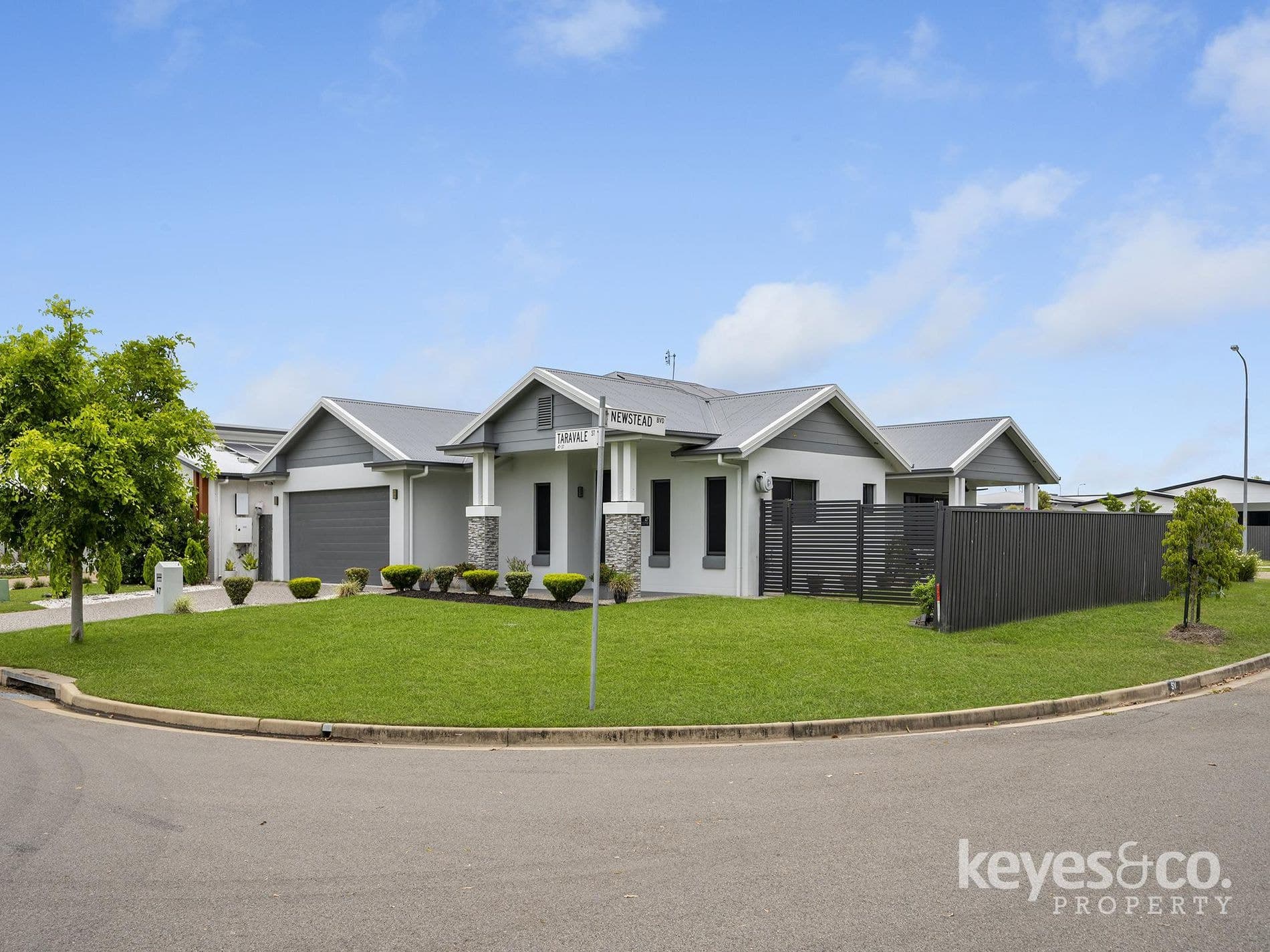 Effortless Elegance in Every Detail, 47 Taravale Street - Thumbnail 2