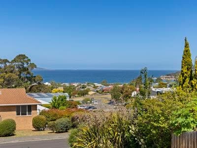 Unit 2/12 Opal Drive, BLACKMANS BAY TAS, Blackmans Bay - Image 1