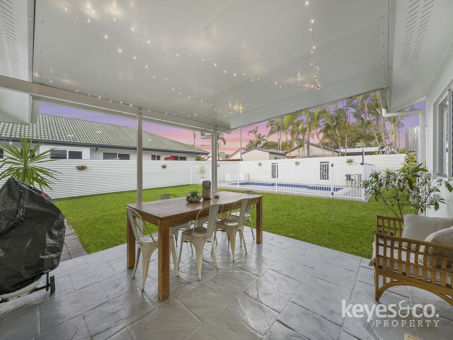 Renovated Comfort Meets Relaxed Outdoor Living, 5 La Trobe Close - Thumbnail 7