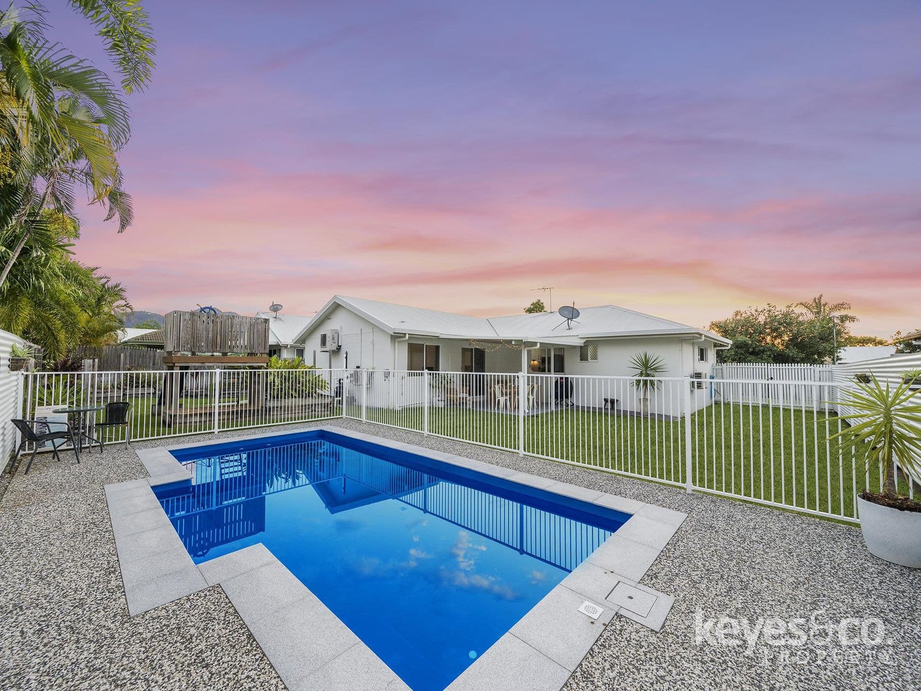 Renovated Comfort Meets Relaxed Outdoor Living, 5 La Trobe Close - Thumbnail 8