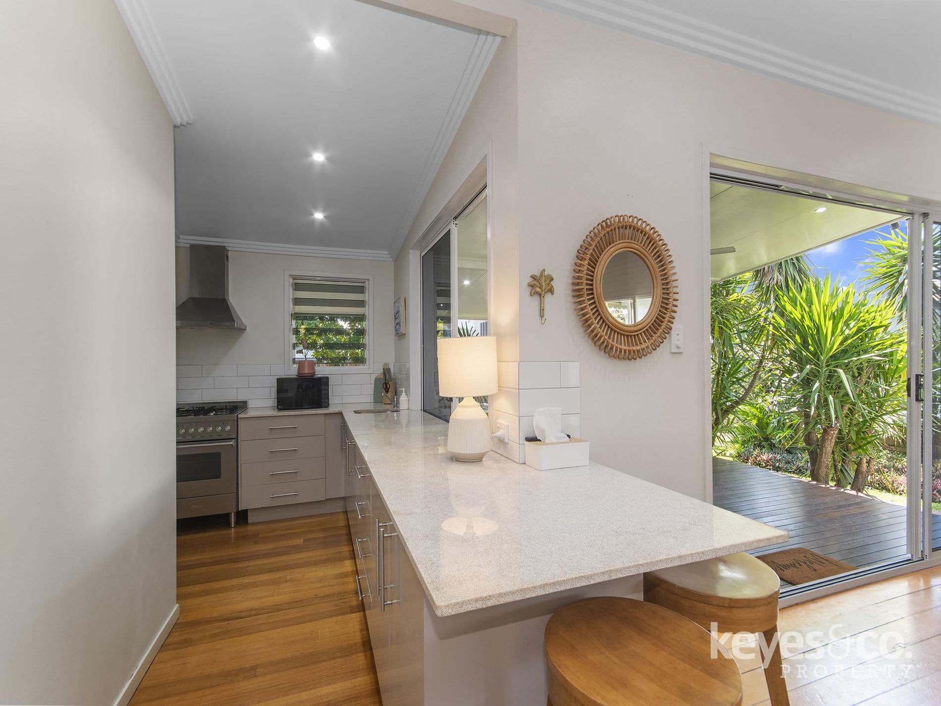 Your Own Piece of History in Beautiful South Townsville, 39 Sixth Avenue - Thumbnail 5