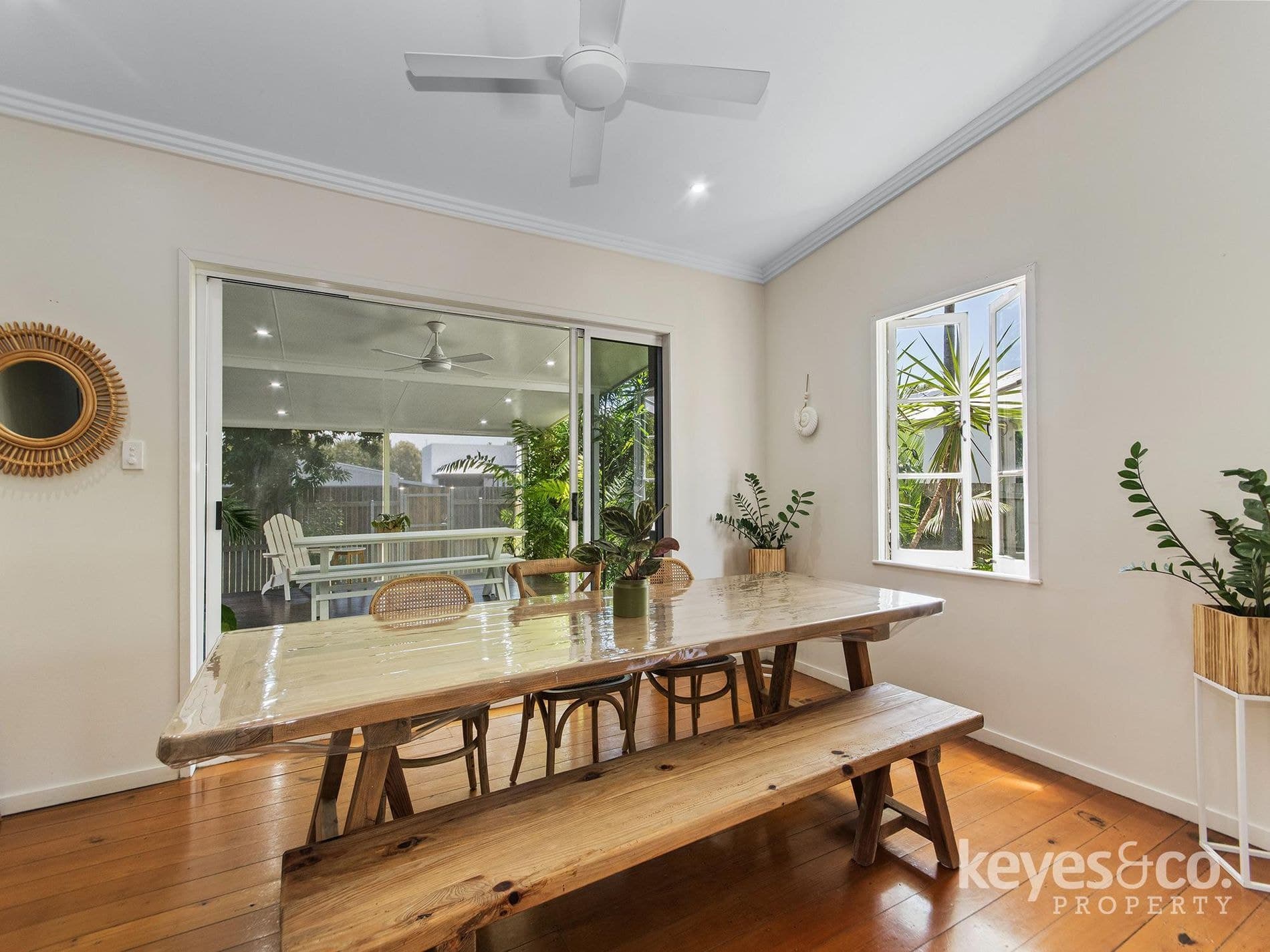 Your Own Piece of History in Beautiful South Townsville, 39 Sixth Avenue - Thumbnail 6