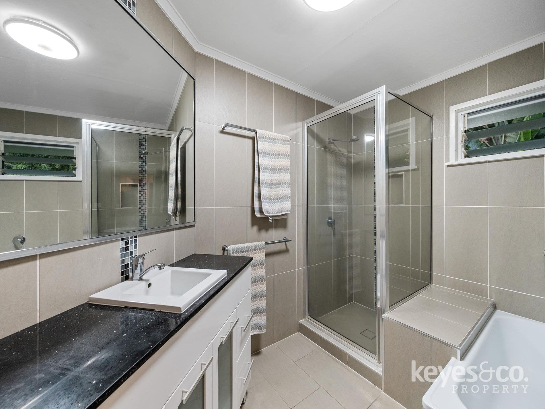 Affordable Entry into Townsville's Most Coveted Suburb, 391 Stanley Street - Thumbnail 7