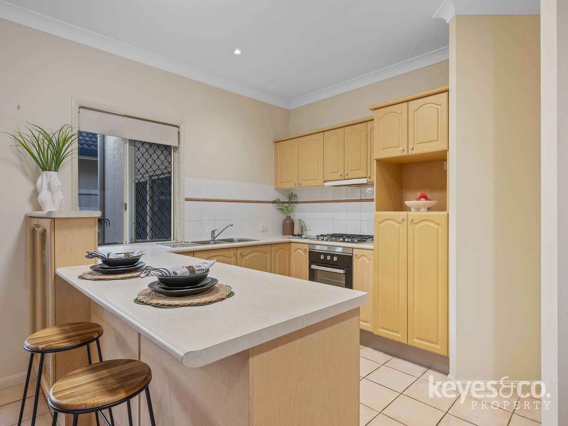Prime Douglas Location - Walk to Uni & Hospital, 8 Harvard Street - Thumbnail 3