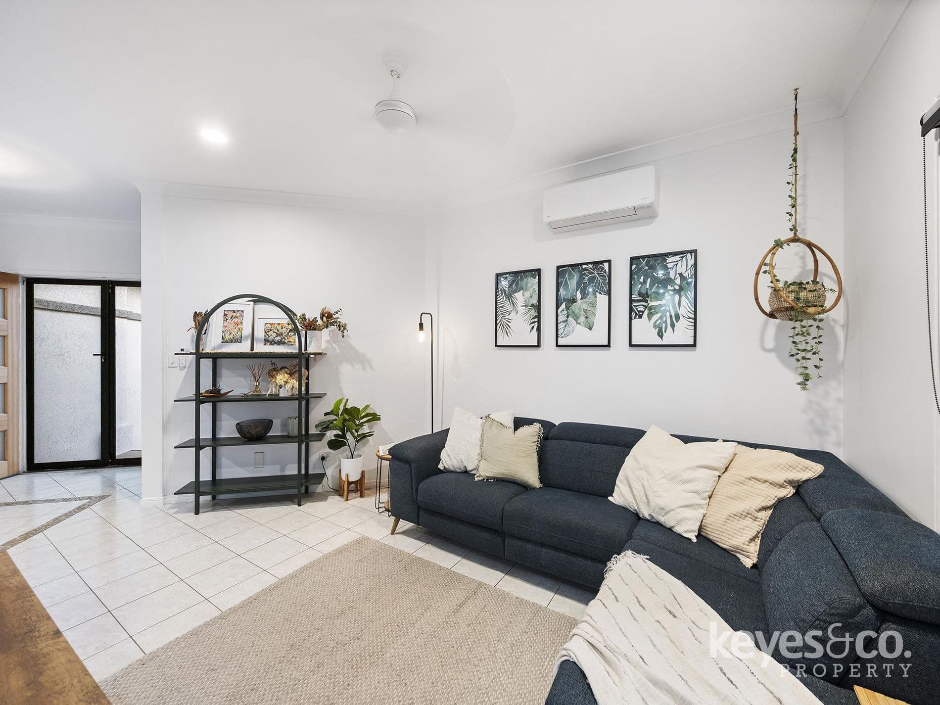 Rare 900m2 Gem Moments from Parkland & The River, 212 Riverside Boulevard - Thumbnail 5