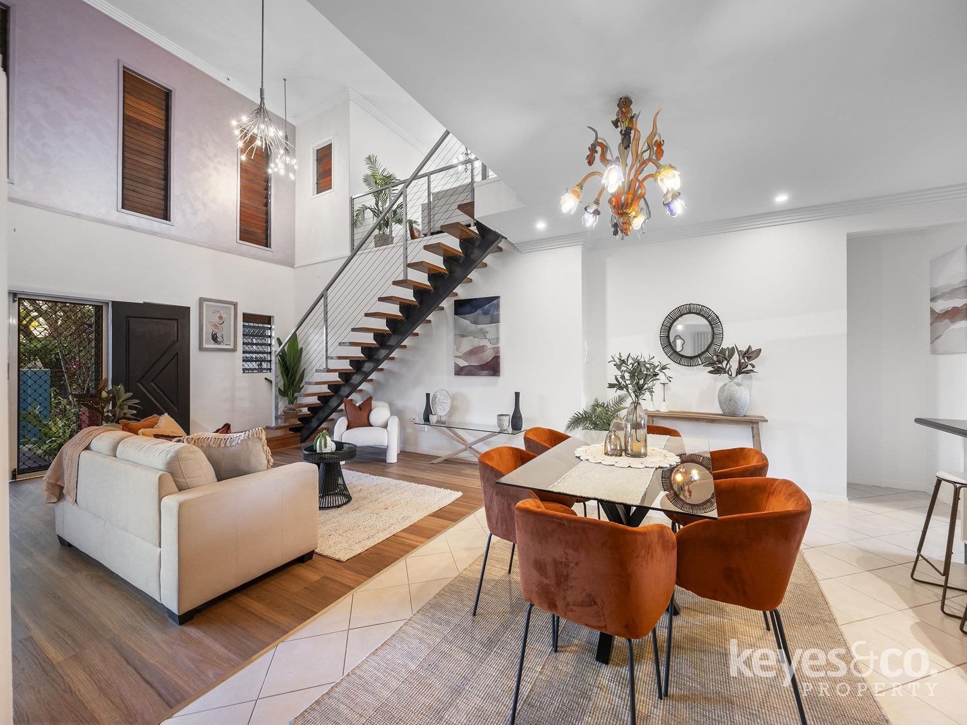 Luxury, Location, & Lifestyle - 5-Bed Family Home with Pool, 2a Alroy Street - Thumbnail 3