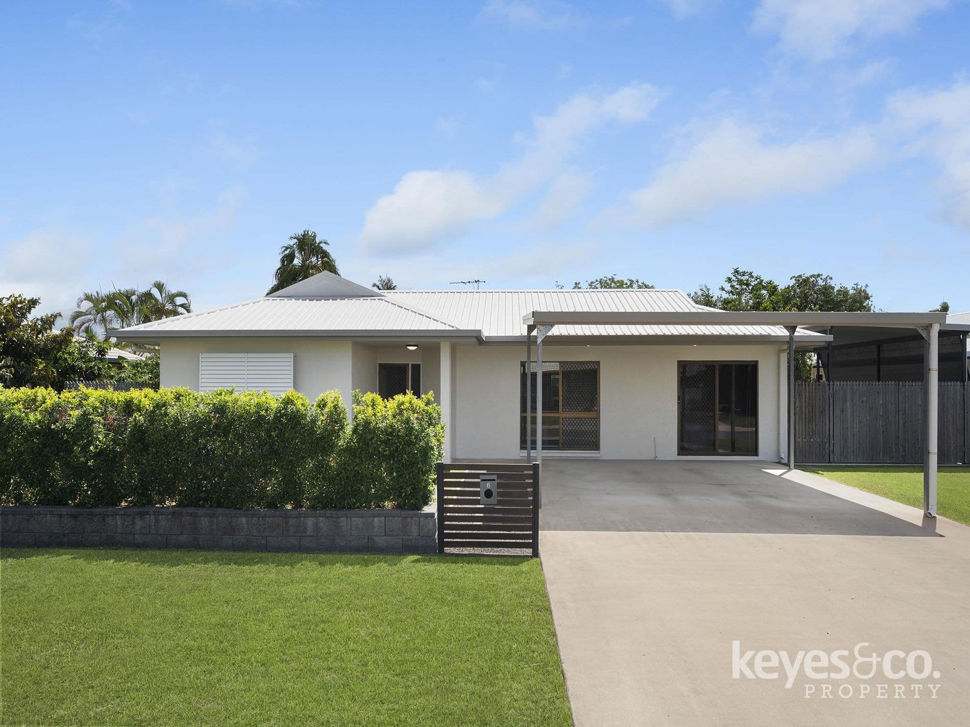 Spacious Family Living with Room for It All, 6 Viola Court - Image 1