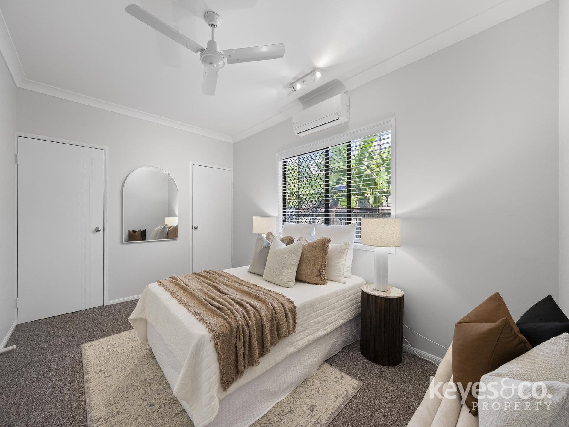 Spacious Family Living with Room for It All, 6 Viola Court - Thumbnail 7