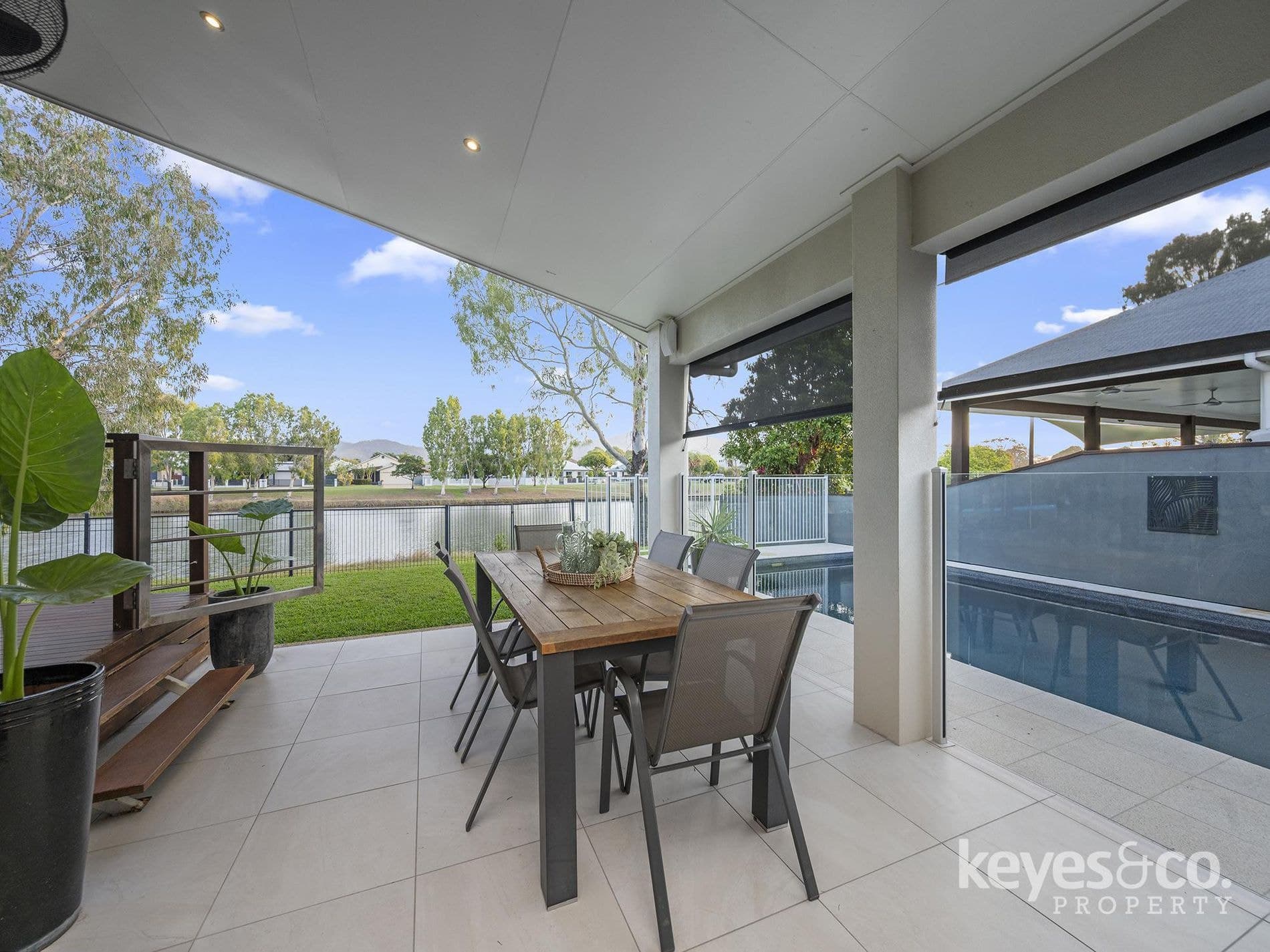 Lakefront Luxury, Designed for Entertaining, 17 Edgewater Terrace - Thumbnail 7