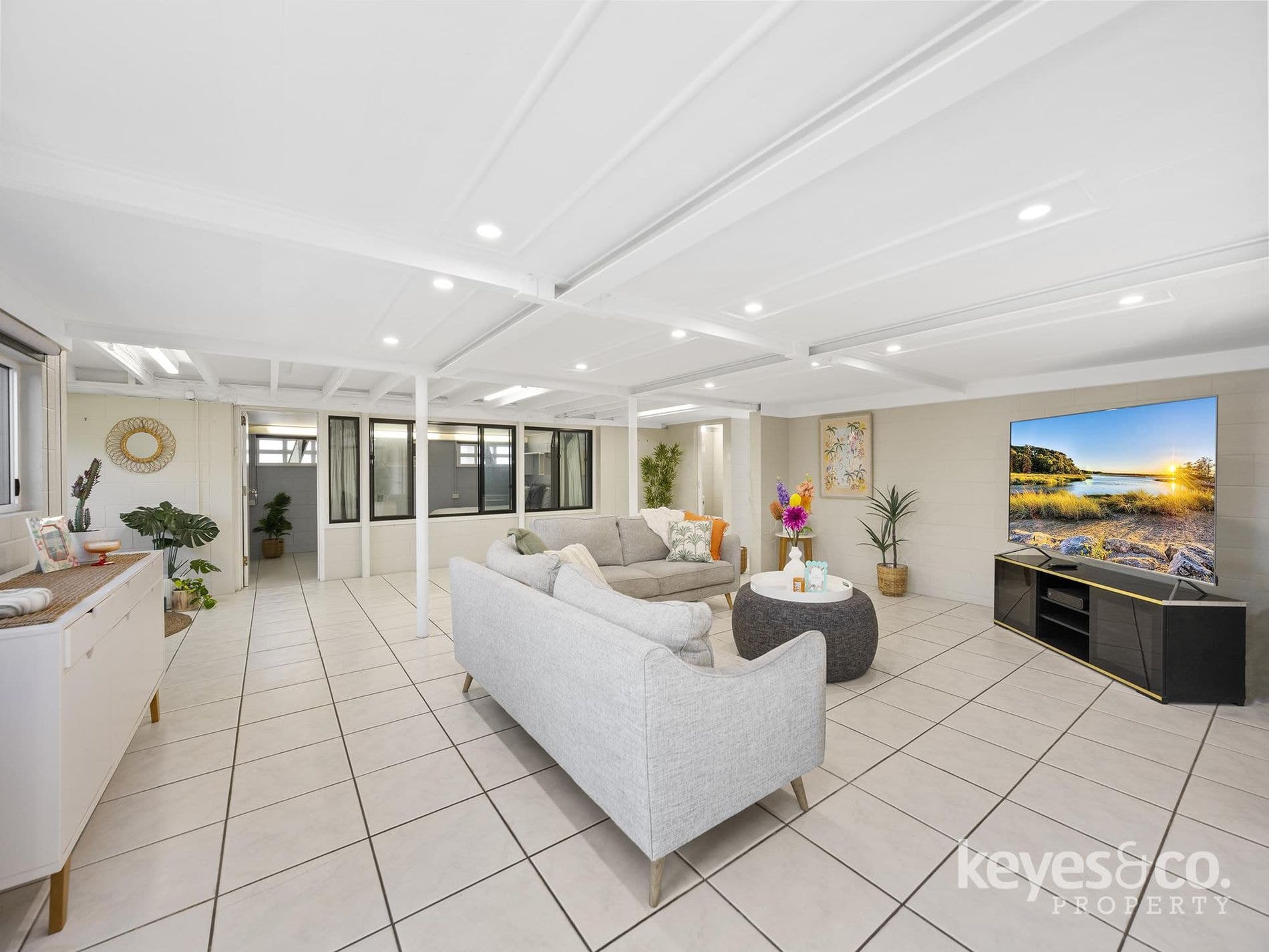 Beautifully Restored Queensland Bungalow, 233 Corcoran Street - Thumbnail 7