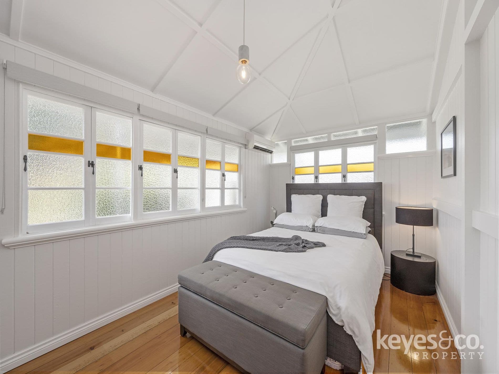 Adorable Cottage Charm in a Central Location, 11 Love Lane - Thumbnail 8