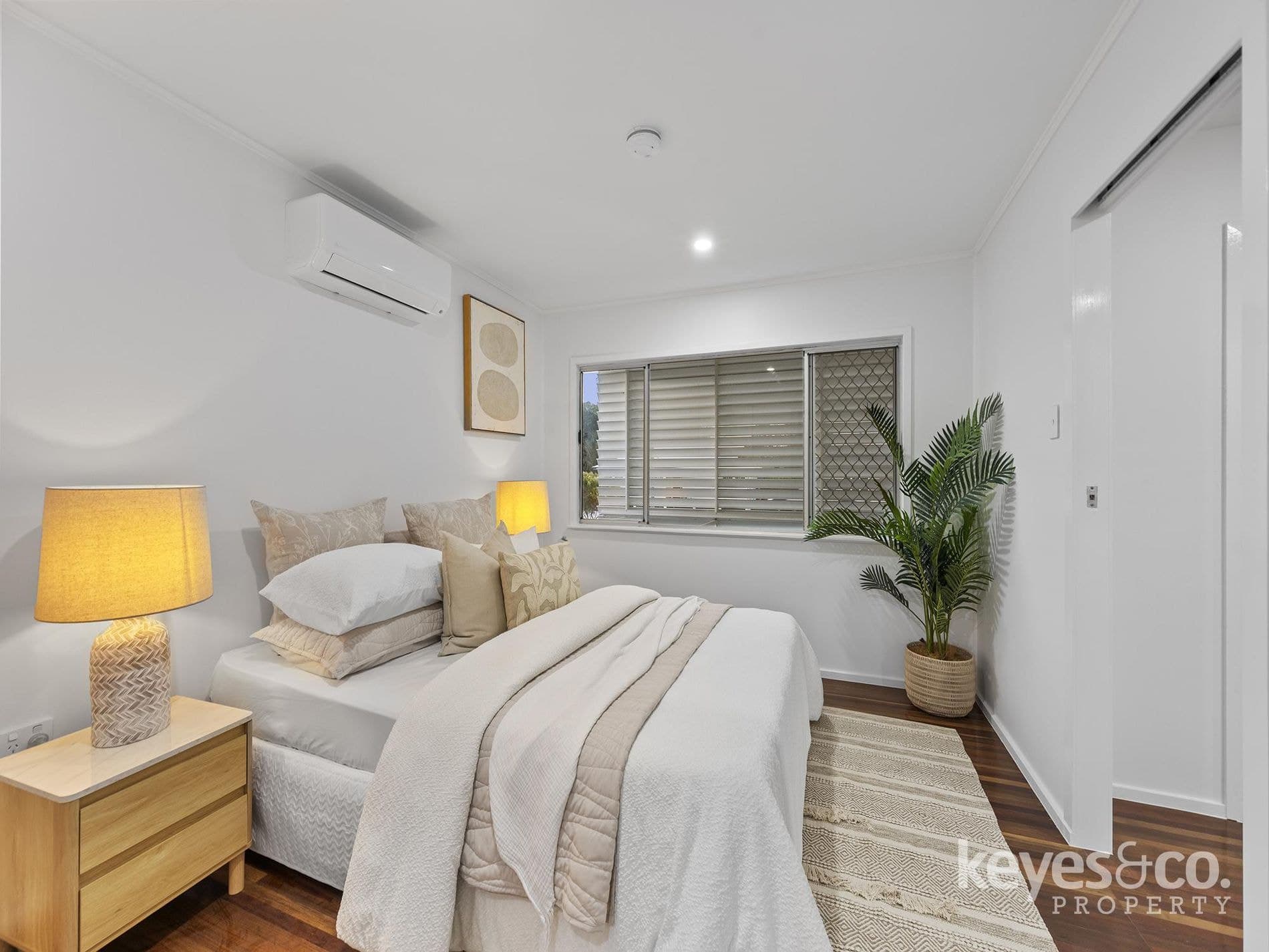 Freshly Renovated Home on a Big Hermit Park Block, 52 Roberts Street - Thumbnail 4