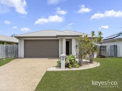 Lifestyle You'll Love!, 5 Woodrow Circuit - Thumbnail 2