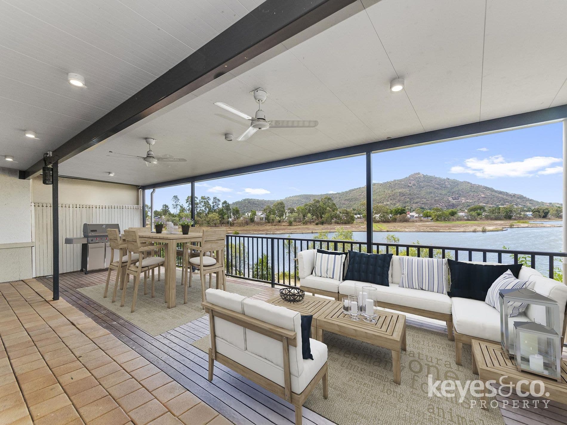 16 / 30-32 Martinez Avenue, 16 / 30-32 Martinez Avenue - Image 1