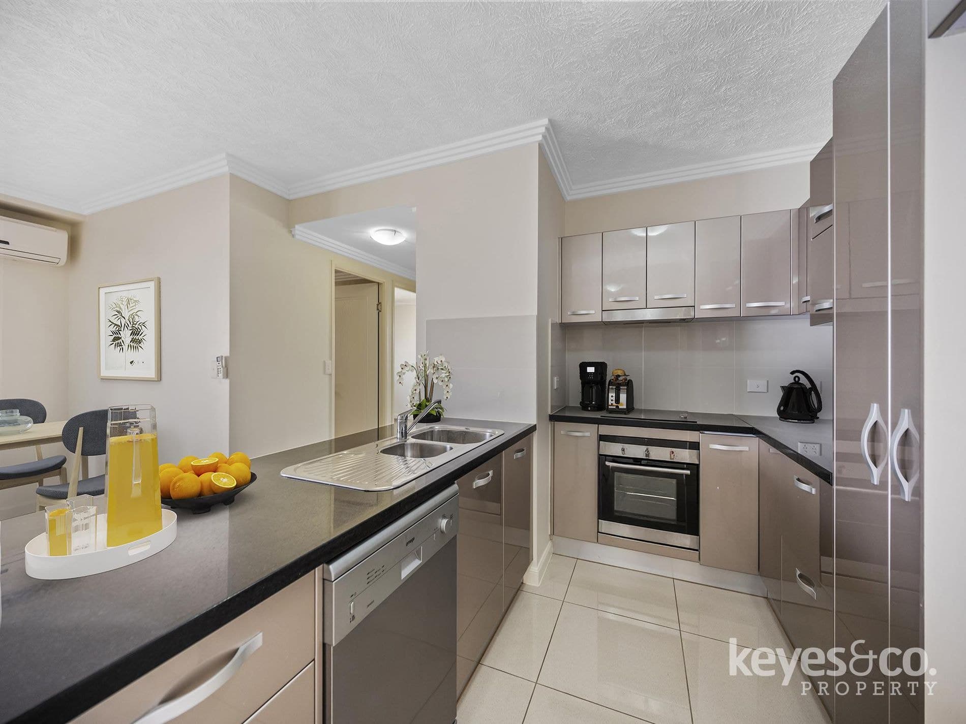 Rarely Available and Always In High Demand!, 43 / 319 Angus Smith Drive - Thumbnail 3