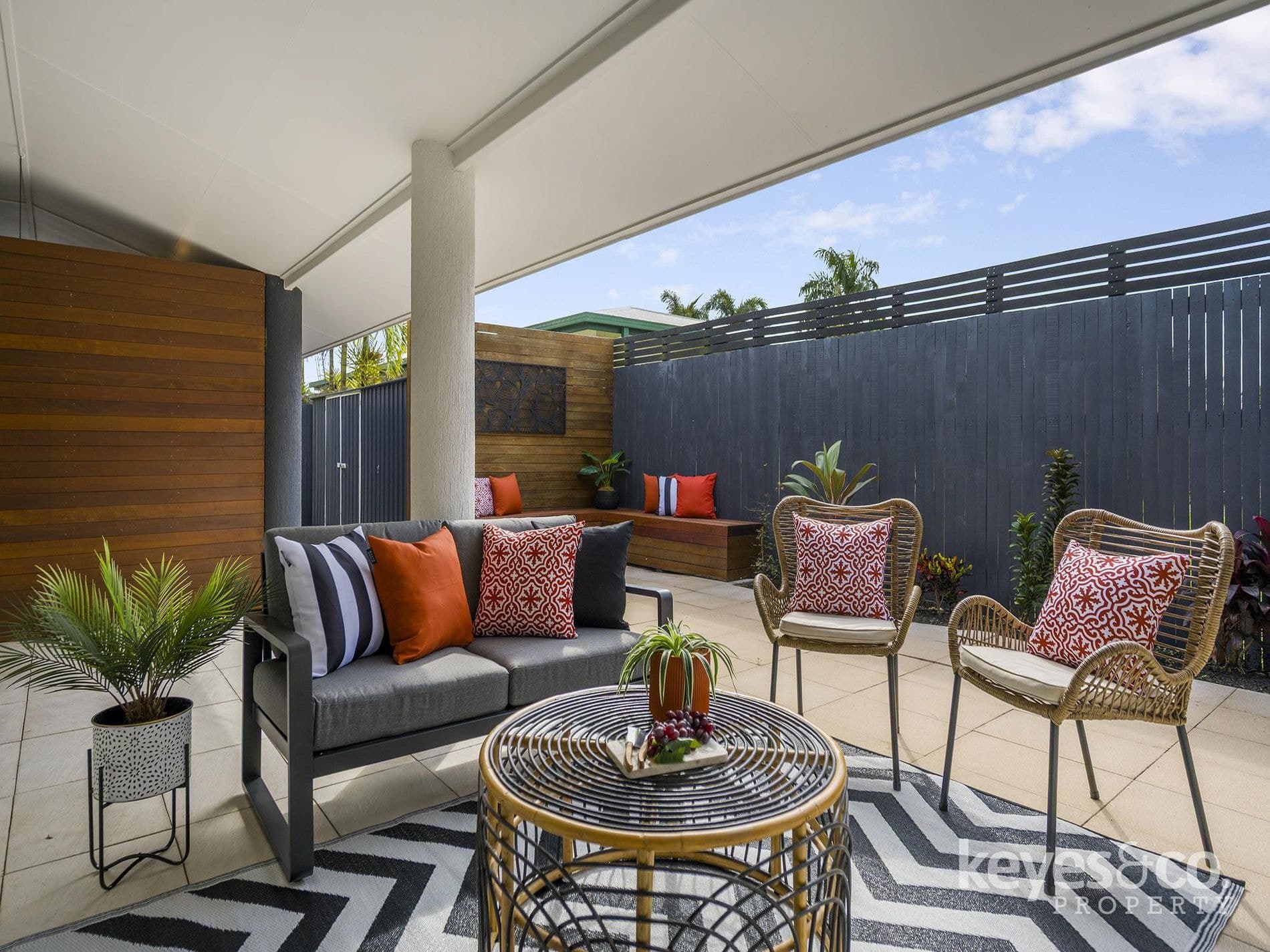 Fully Renovated, Five-Bedroom Family Oasis on the River, 16 Redhead Drive - Thumbnail 8