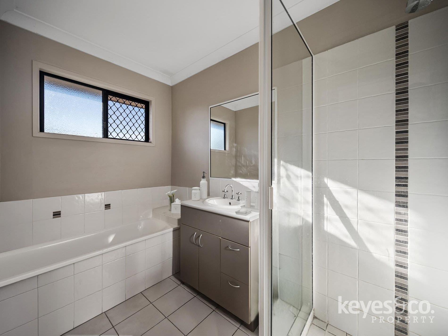 14 Goldcrest Court, 14 Goldcrest Court - Thumbnail 8