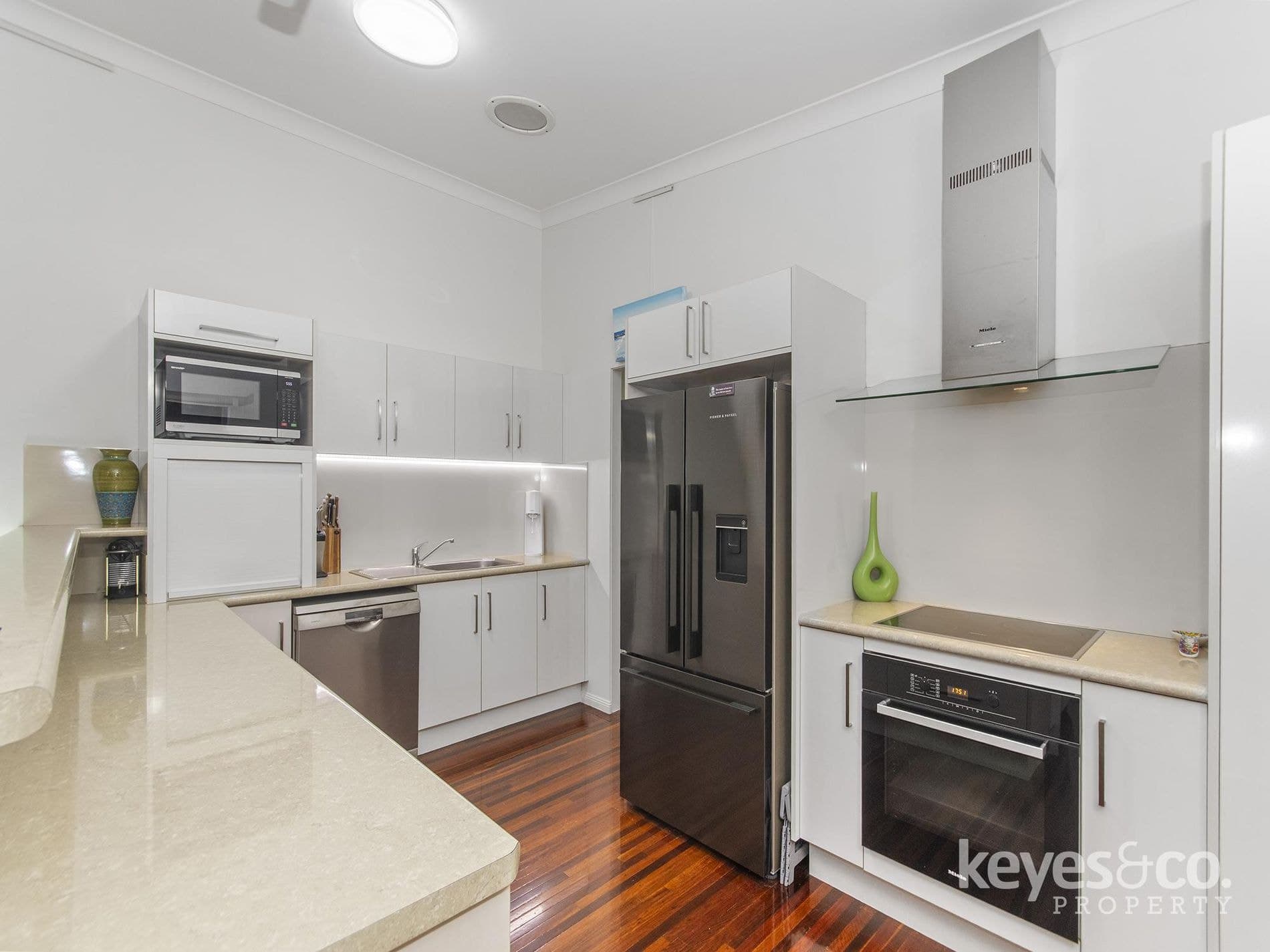 8 Clifton Street, 8 Clifton Street - Thumbnail 5