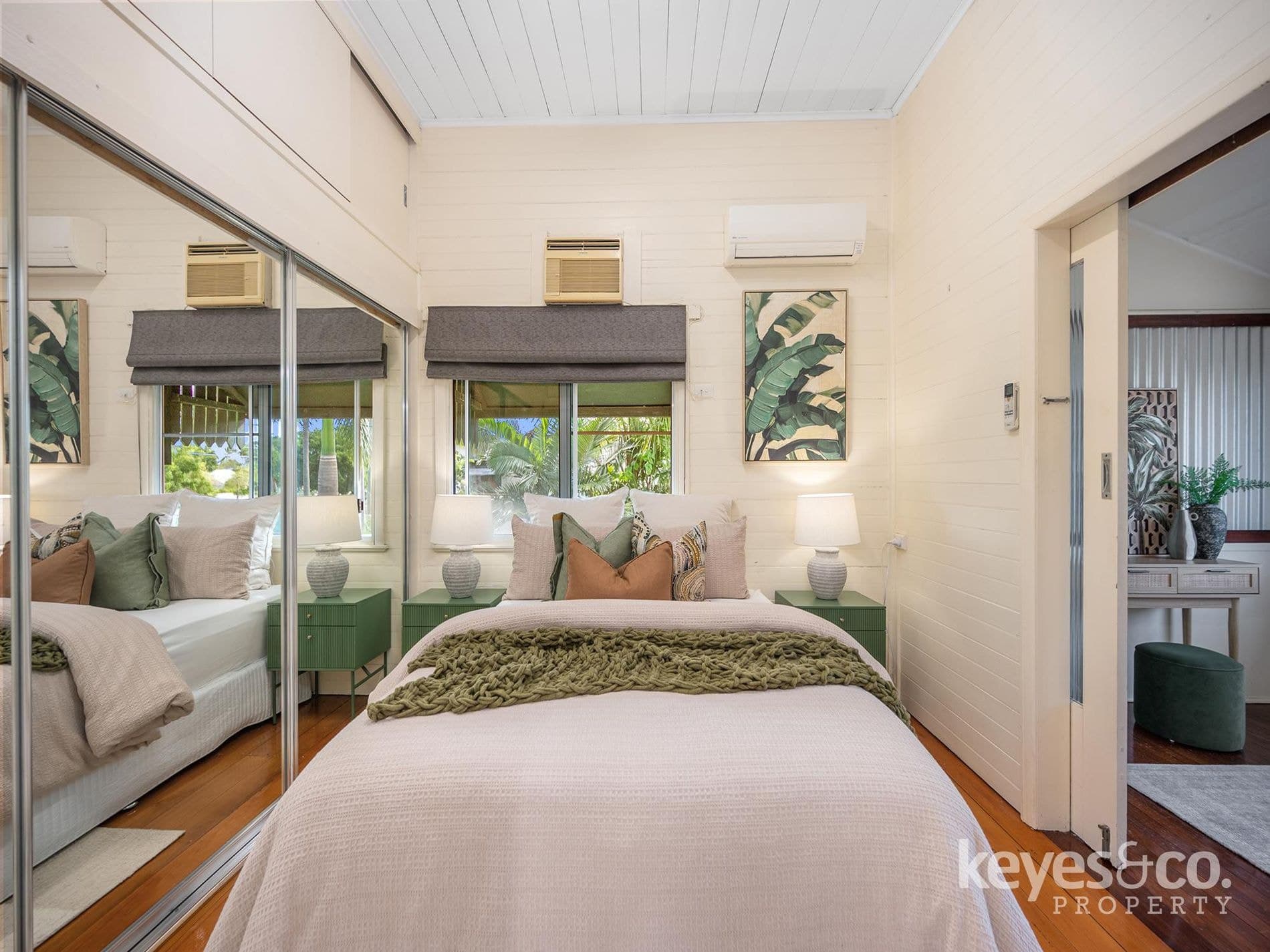 Dual Living Opportunity with Triple Bay Shed and Strong Rental Returns!, 28 Railway Avenue - Thumbnail 3