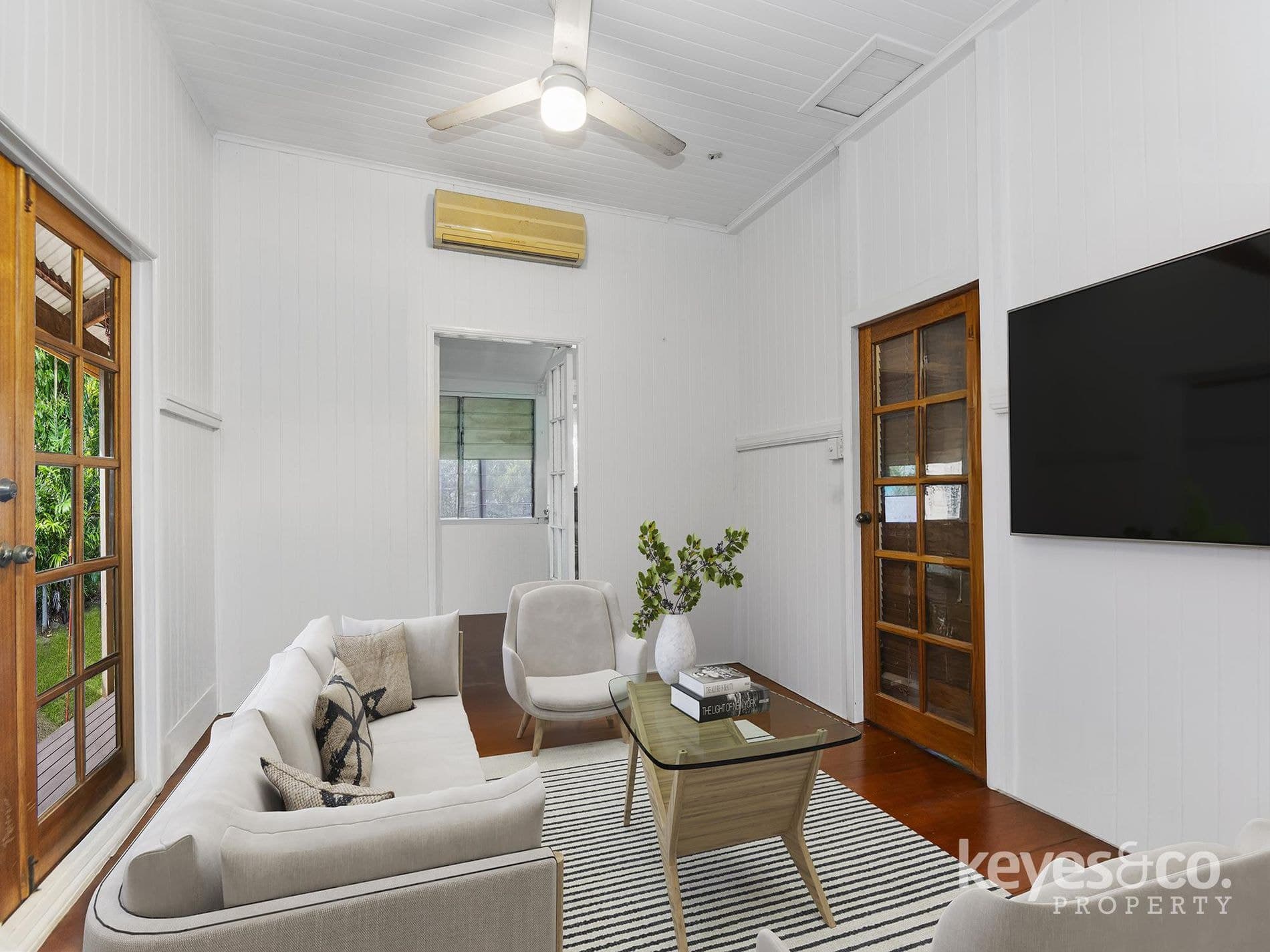 Prime Location, Character-Packed, 53 Cheyne Street - Thumbnail 3