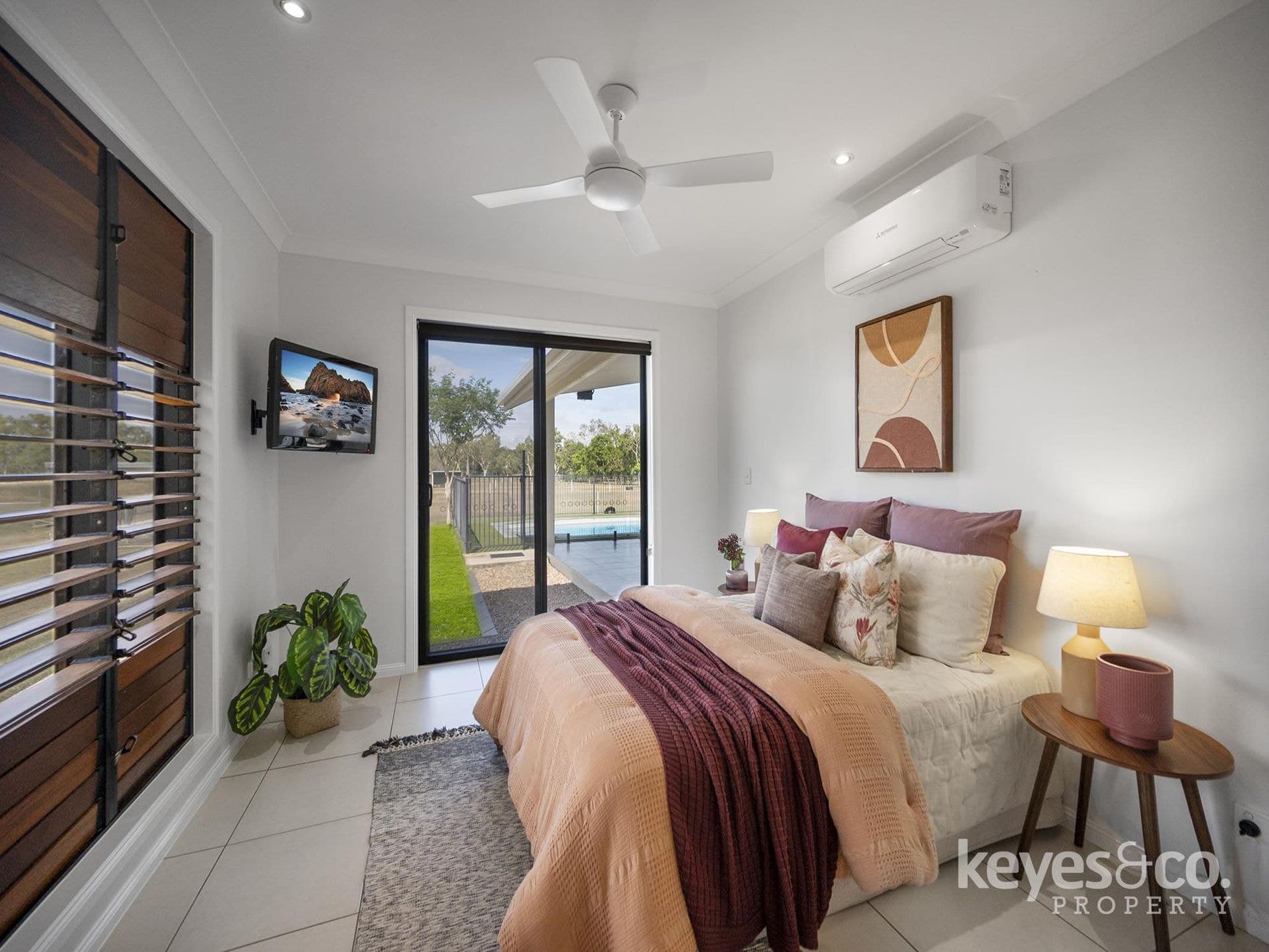 Modern Acreage Living with Equestrian Appeal, 81a Hammond Way - Thumbnail 6