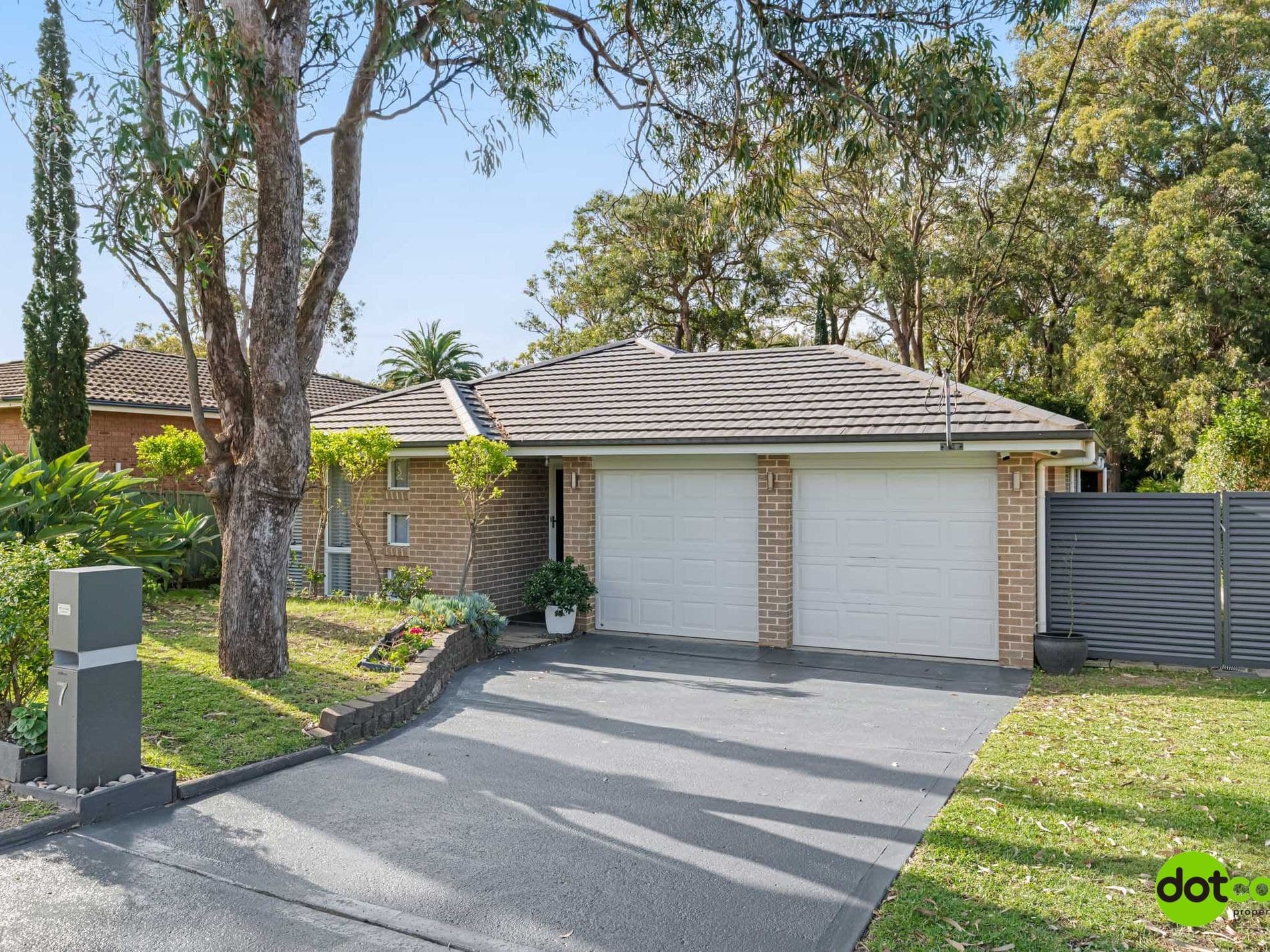 7 Inderan Avenue, Lake Haven - Image 1