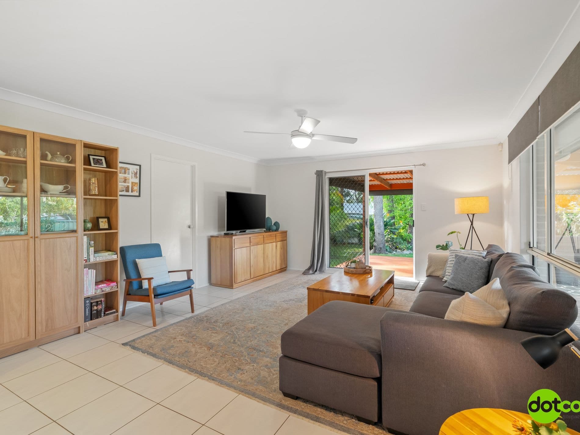 7 Inderan Avenue, Lake Haven - Thumbnail 3