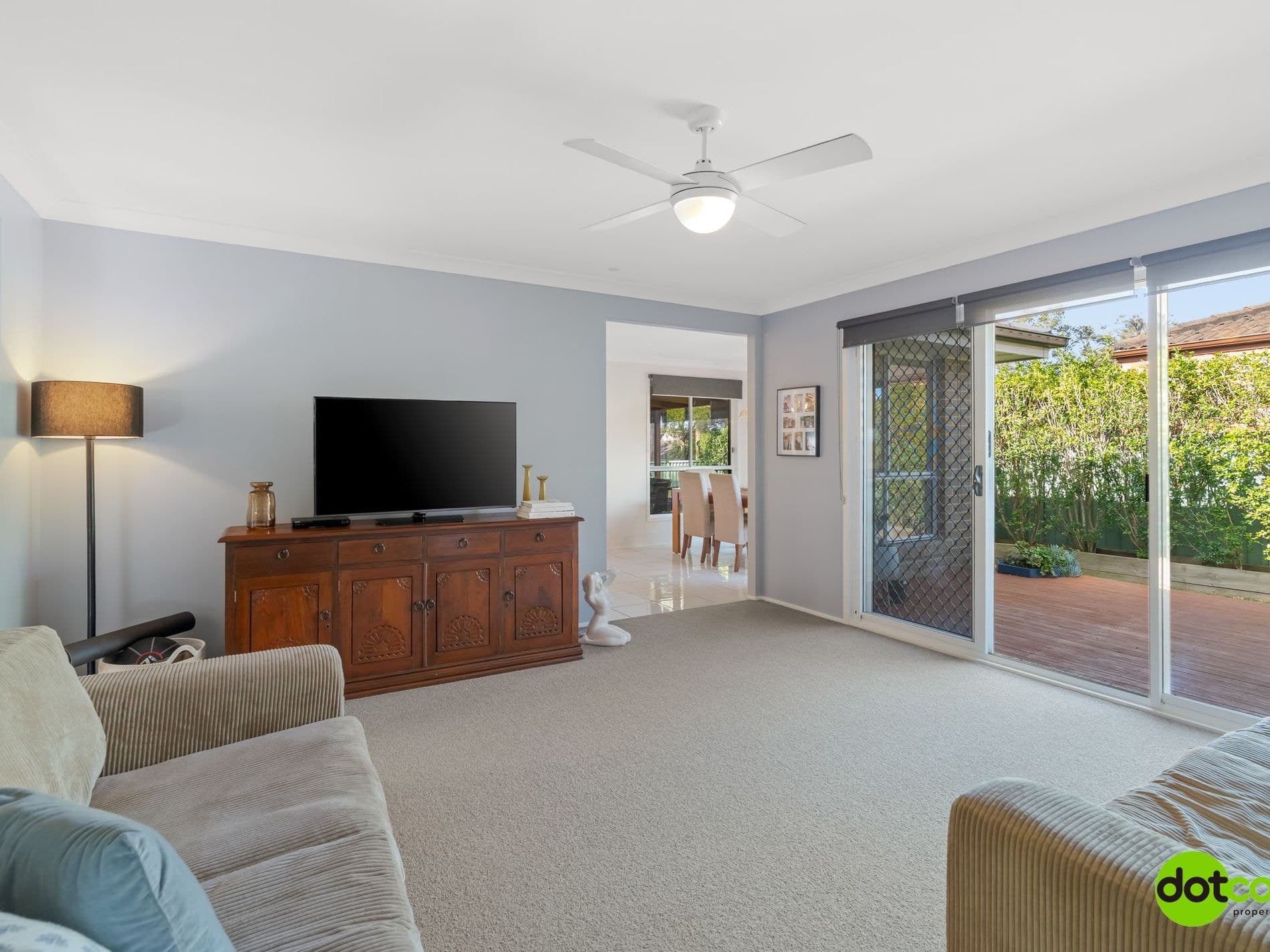 7 Inderan Avenue, Lake Haven - Thumbnail 4