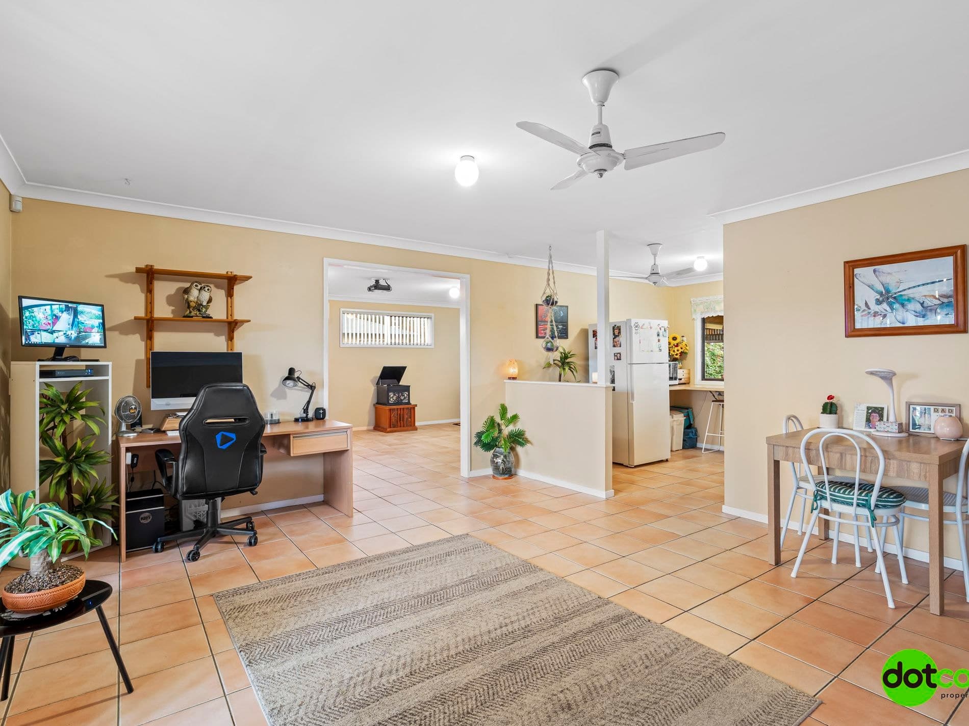 86 Pinehurst Way, Blue Haven - Thumbnail 2
