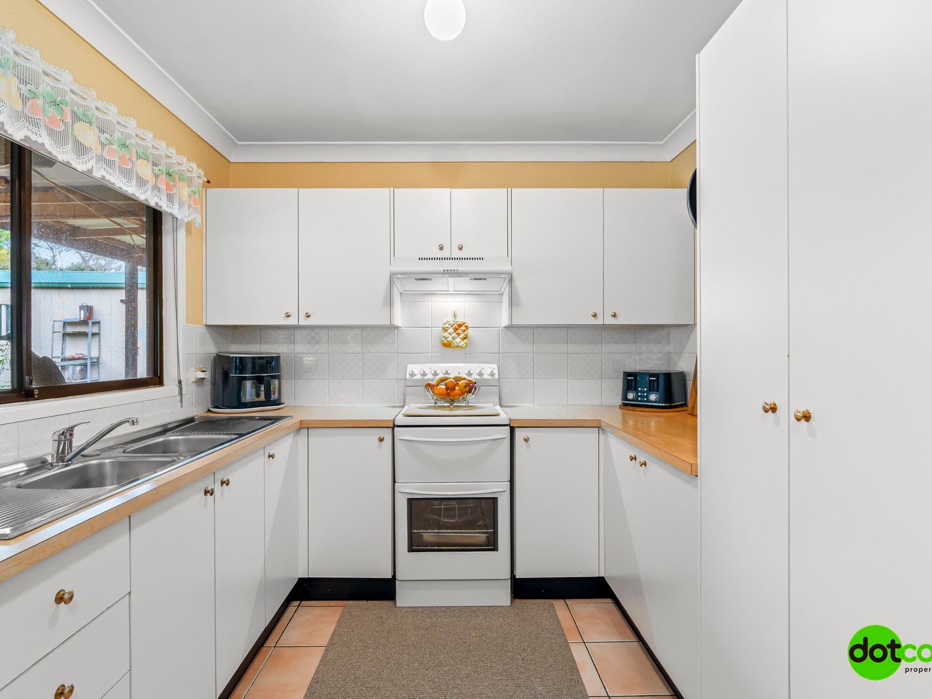 86 Pinehurst Way, Blue Haven - Thumbnail 4