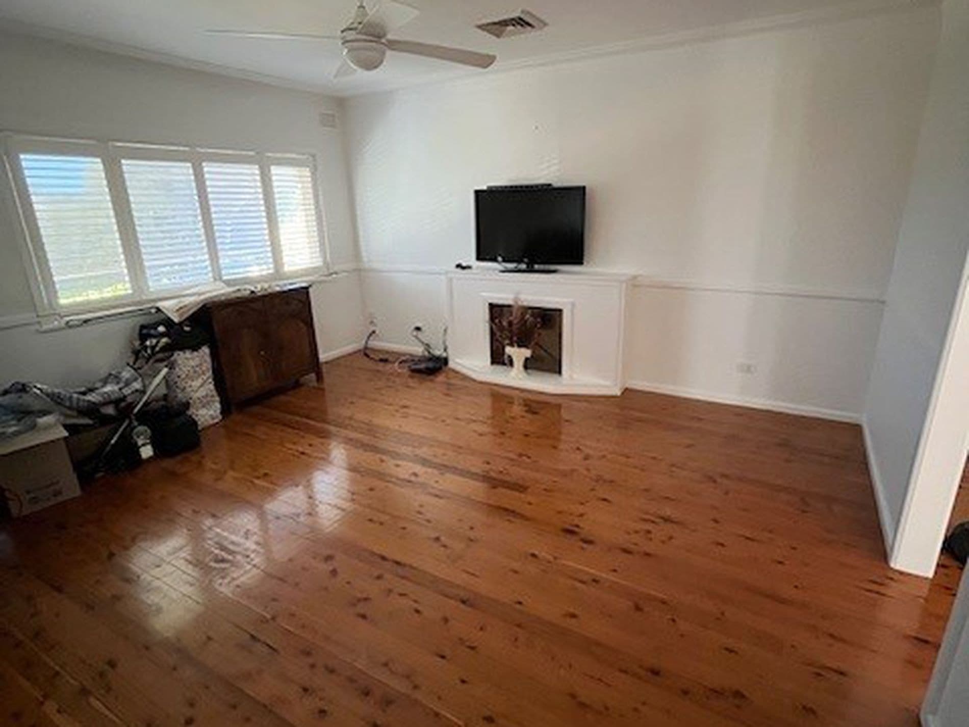 64 Warrawong Street, Kooringal - Thumbnail 7