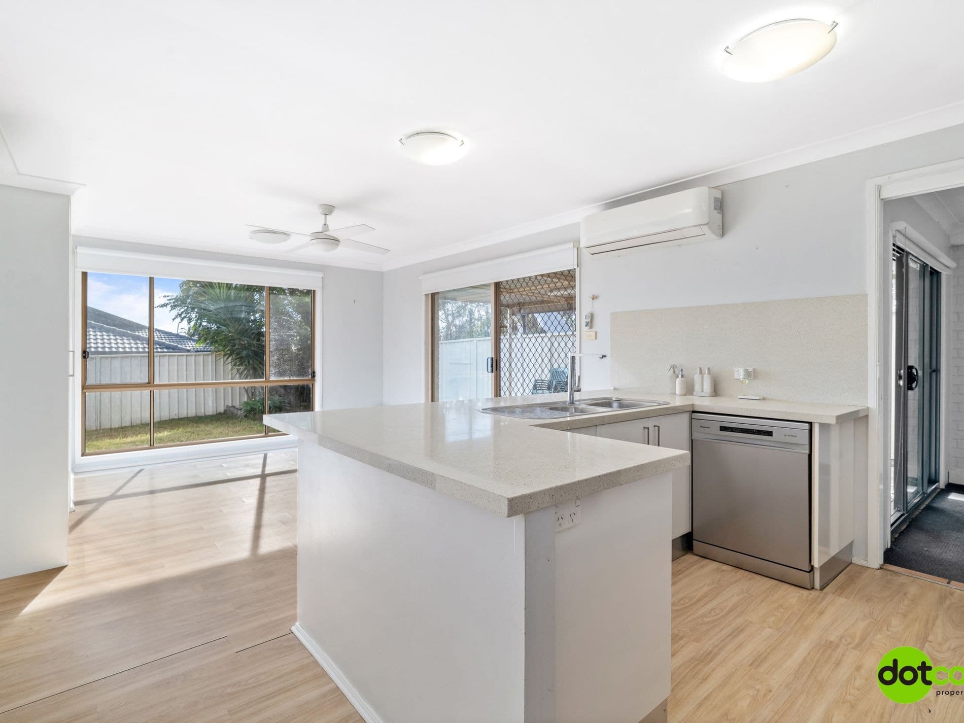 37 Roper Road, Blue Haven - Thumbnail 4