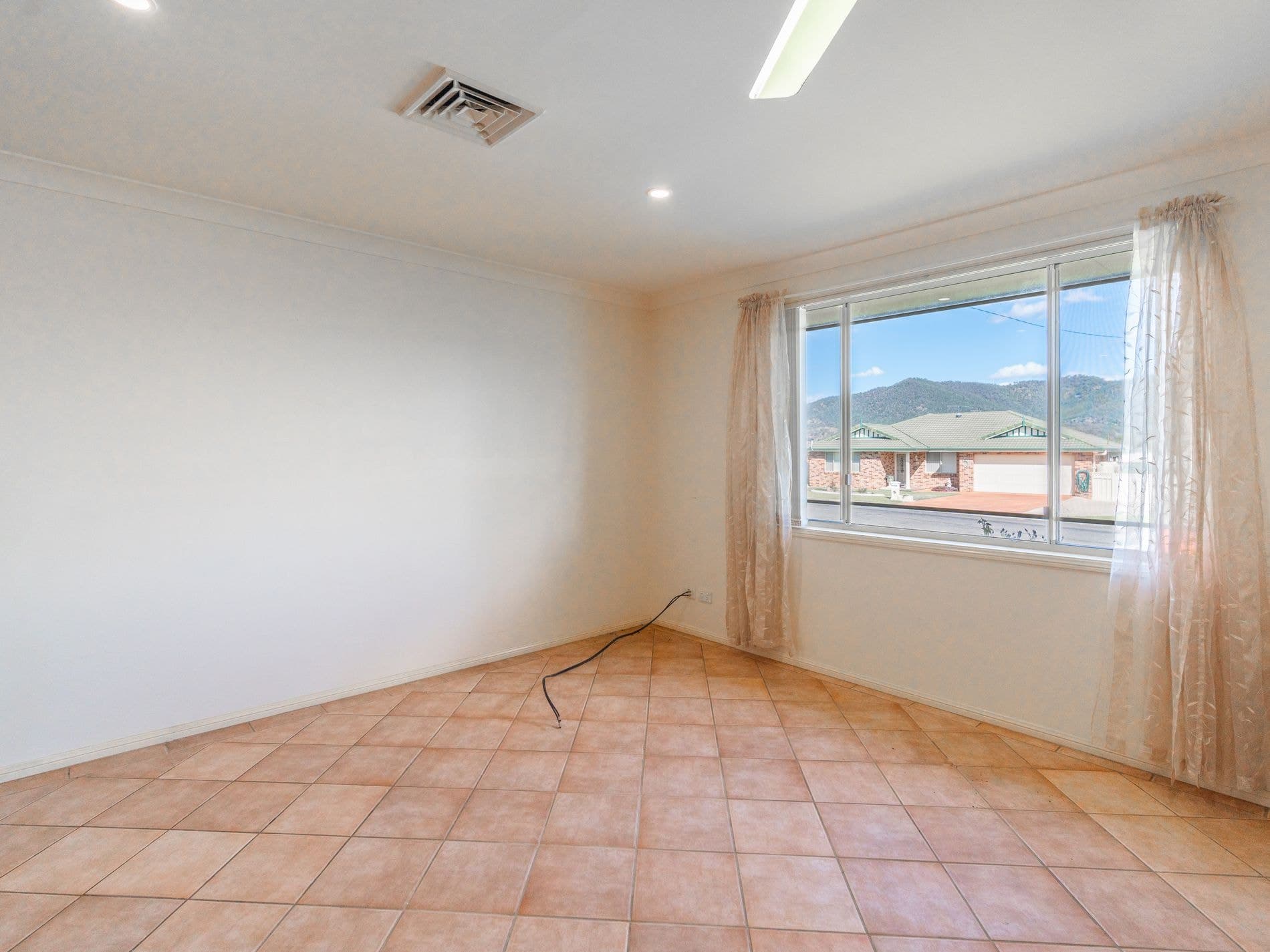 1 Banksia Close, Kootingal - Thumbnail 7